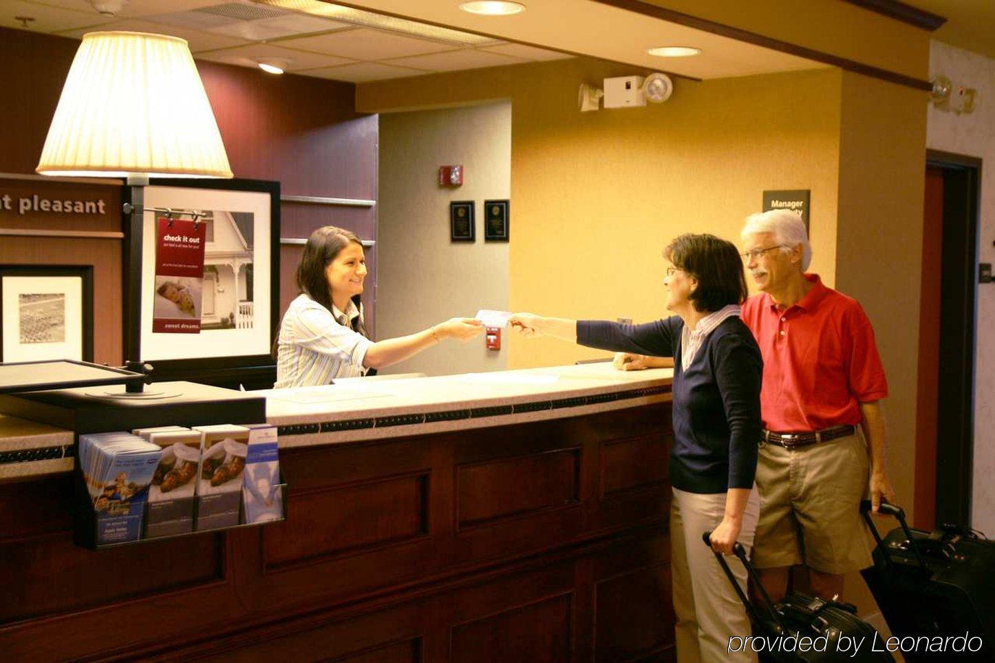 Hampton Inn Mount Pleasant İç mekan fotoğraf