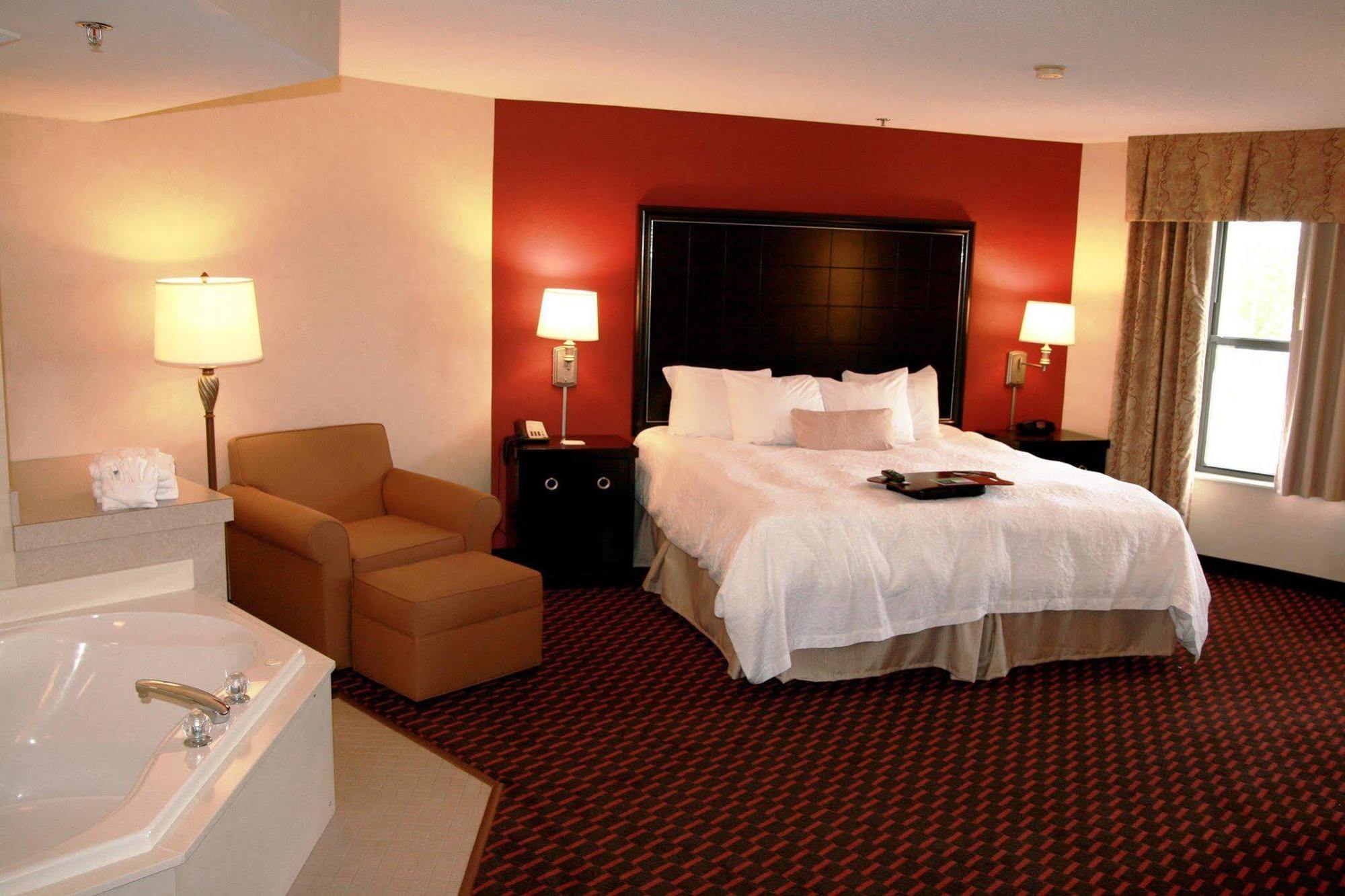 Hampton Inn Mount Pleasant Oda fotoğraf