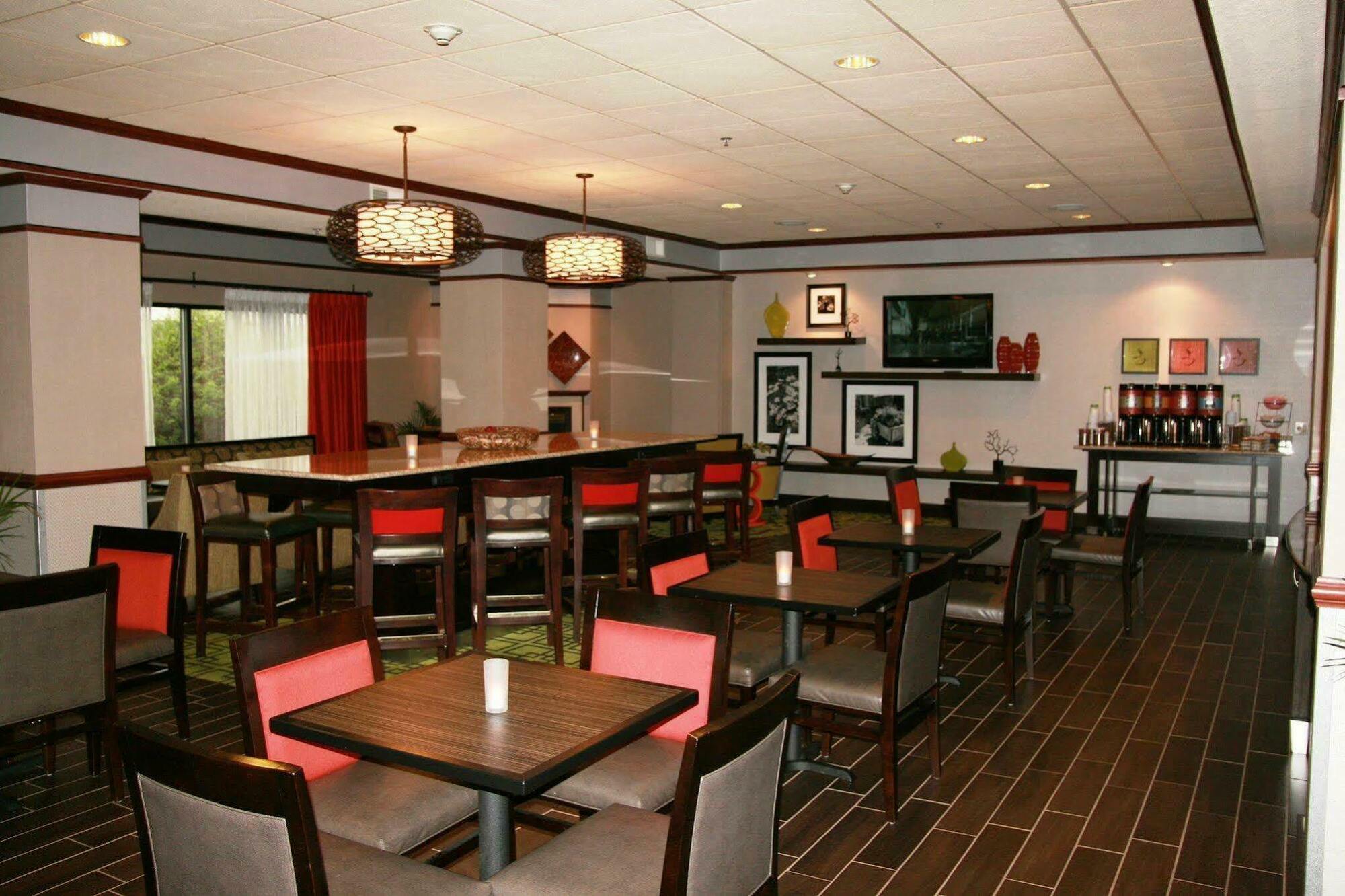 Hampton Inn Mount Pleasant Restoran fotoğraf
